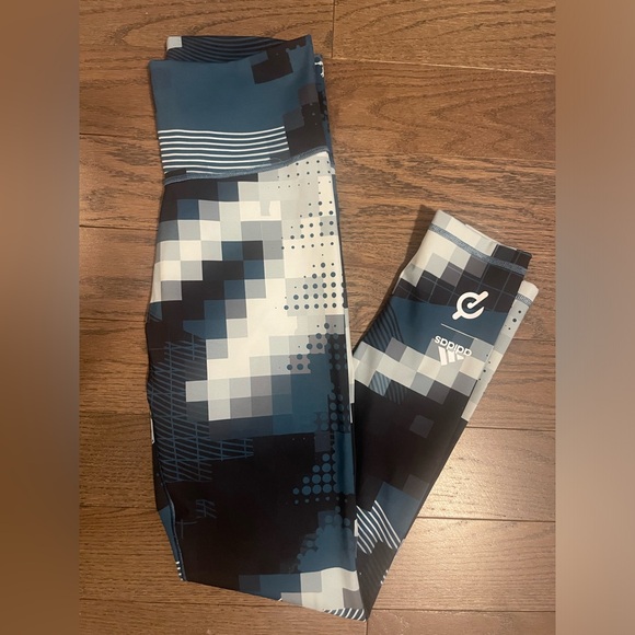 Peloton Adidas Leggings - Picture 5 of 5